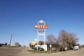 Photograph of Hat Motel, Medicine Hat