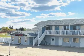 Photograph of Twilight Country Motel, Boyle