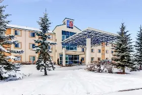 Photograph of Motel 6, Red Deer