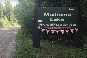 Photograph of Medicine Lake Provincial Recreation Area, Bentley