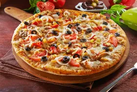 Photograph of Canadian Pizza Unlimited, Claresholm
