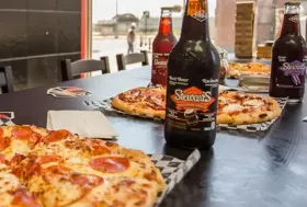 Photograph of Moes Pizza, Lacombe