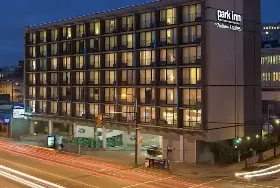 Photograph of Park Inn & Suites on Broadway, Vancouver