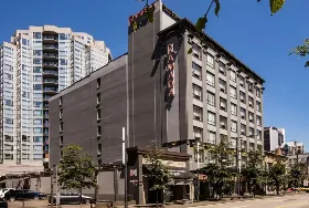 Photograph of Ramada Hotel & Suites Metrotown, Vancouver