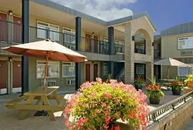 Photograph of Canadas Best Value Inn, Prince George