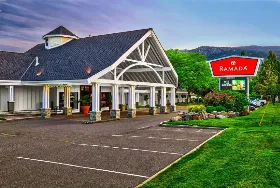 Photograph of Balcomo, a Ramada by Wyndham, Penticton