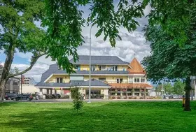 Photograph of Prestige Beach House, Kelowna