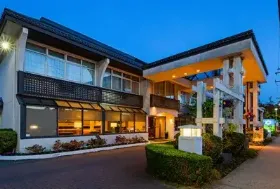 Photograph of SureStay by Best Western North Vancouver Capilano, North Vancouver