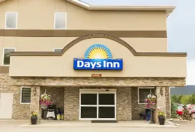 Photograph of Days Inn, Chetwynd