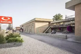 Photograph of Econo Lodge, Vernon