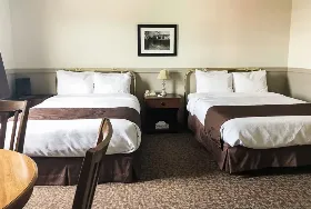 Photograph of Royal Hotel, Chilliwack