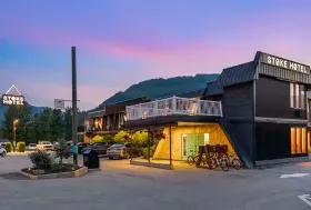 Photograph of Stoke Hotel, Revelstoke