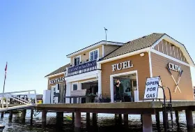 Photograph of Manteo Resort Waterfront Hotel, Kelowna