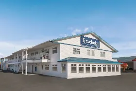 Photograph of Travelodge, Salmon Arm