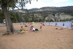 Photograph of Holiday House Motel, Penticton