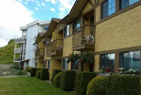Photograph of Wessex Inn, Cowichan Bay