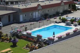 Photograph of Apple Tree Inn, Penticton