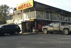 Photograph of Twin Creeks Motel, Lumby