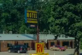 Photograph of Kreekside Motel & Campgrounds, Hixon