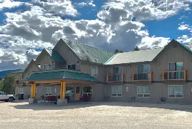 Photograph of Glacier Mountain Lodge, Blue River