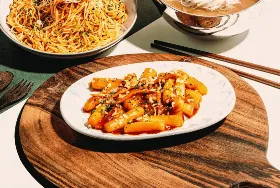 Photograph of Oyo Korean Noodles, Vancouver