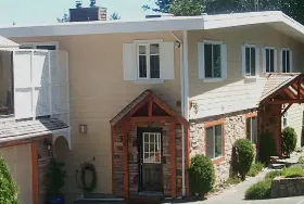 Photograph of Bayridge Bed and Breakfast, Victoria