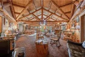 Photograph of Anglemont Inn, Anglemont