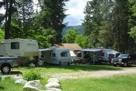 Photograph of Camp Beverly Hills Motel, Christina Lake