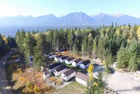 Photograph of Mountain View Cabins, Golden