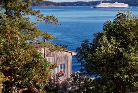 Photograph of Daffodil Cove Cottage, Salt Spring Island
