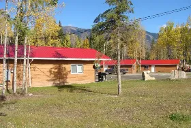 Photograph of Cougar Den Cabins, McBride