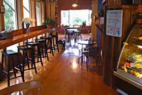 Photograph of Delicados Courtenay, Courtenay
