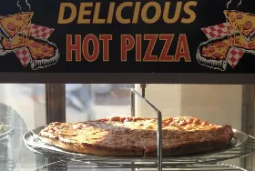Photograph of Pizzaland, Winnipeg