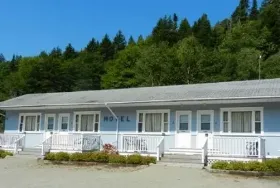 Photograph of Bayview Chalets and RV Trailer Park, Alma