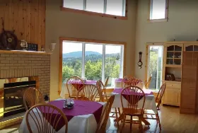 Photograph of Falcon Ridge Inn, Alma