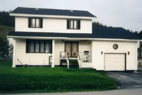 Photograph of Reeves' OceanView Bed and Breakfast, Englee