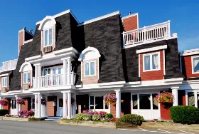 Photograph of Encore Restaurant - Inn on the Lake, Fall River
