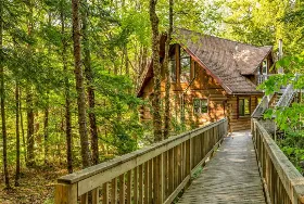 Photograph of Cascade Resturant at Mersey River Chalets Resort, Caledonia