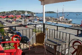 Photograph of Rum Runner Inn, Lunenburg