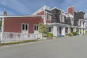 Photograph of Inn On The Lake, Fall River