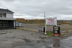Photograph of Alice's Pizza, New Glasgow