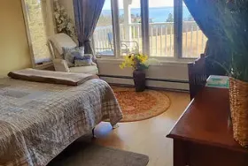 Photograph of Gray Gables Bed & Breakfast, East Chester