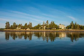 Photograph of Salty Rose Beach Houses, Rose Bay