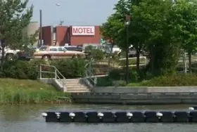 Photograph of Kowality Inn, Dryden