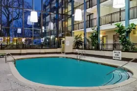 Photograph of Holiday Inn, Guelph