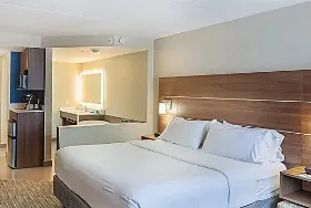 Photograph of Holiday Inn Express, Belleville