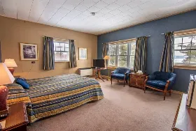 Photograph of Caswell Resort Hotel, Sundridge