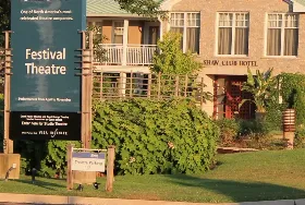 Photograph of The Shaw Club, Niagara-on-the-Lake