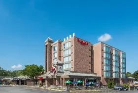 Photograph of Ramada Coral Resort, Niagara Falls