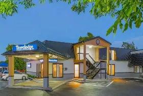 Photograph of Travelodge, Gananoque